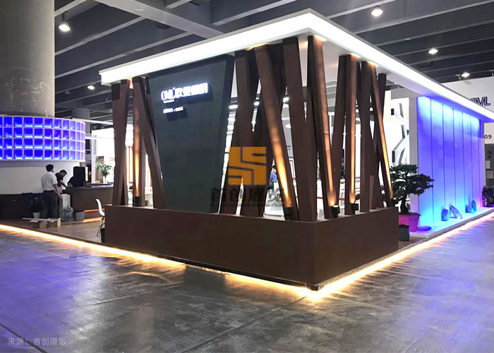 歐曼照明 會(huì)展搭建(圖1) 歐曼照明 會(huì)展搭建(圖1)